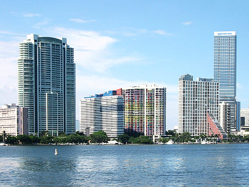 Blick vom Wasser auf Miami