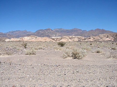 Stovepipe Wells - Ubehebe Crater