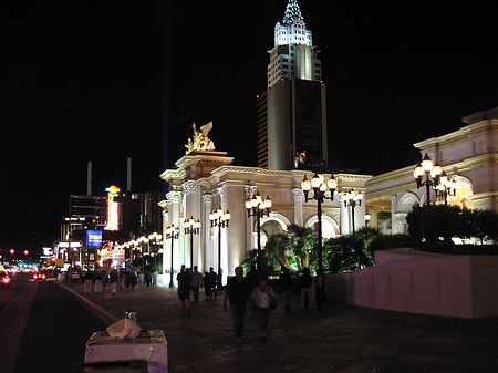 Hotel MGM bei Nacht Foto 