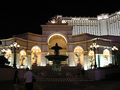 Foto Hotel MGM bei Nacht - Las Vegas